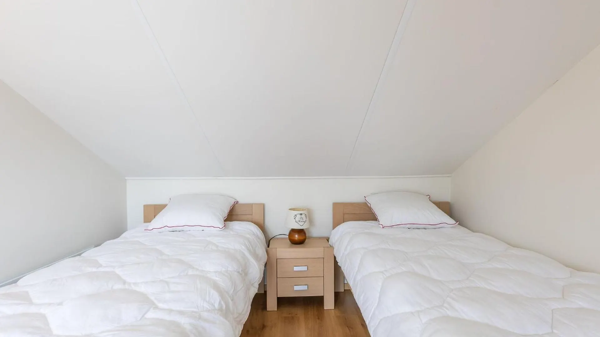 Ideal Holiday Home By The Sea Westende-Bad