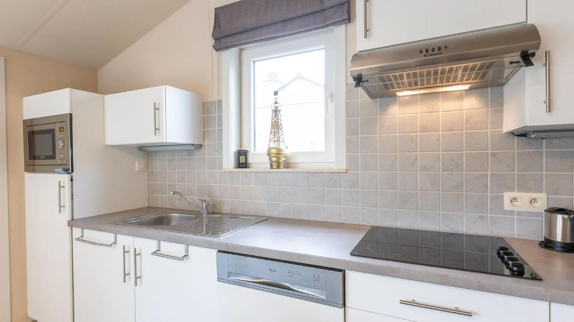 Ideal Holiday Home By The Sea Westende-Bad