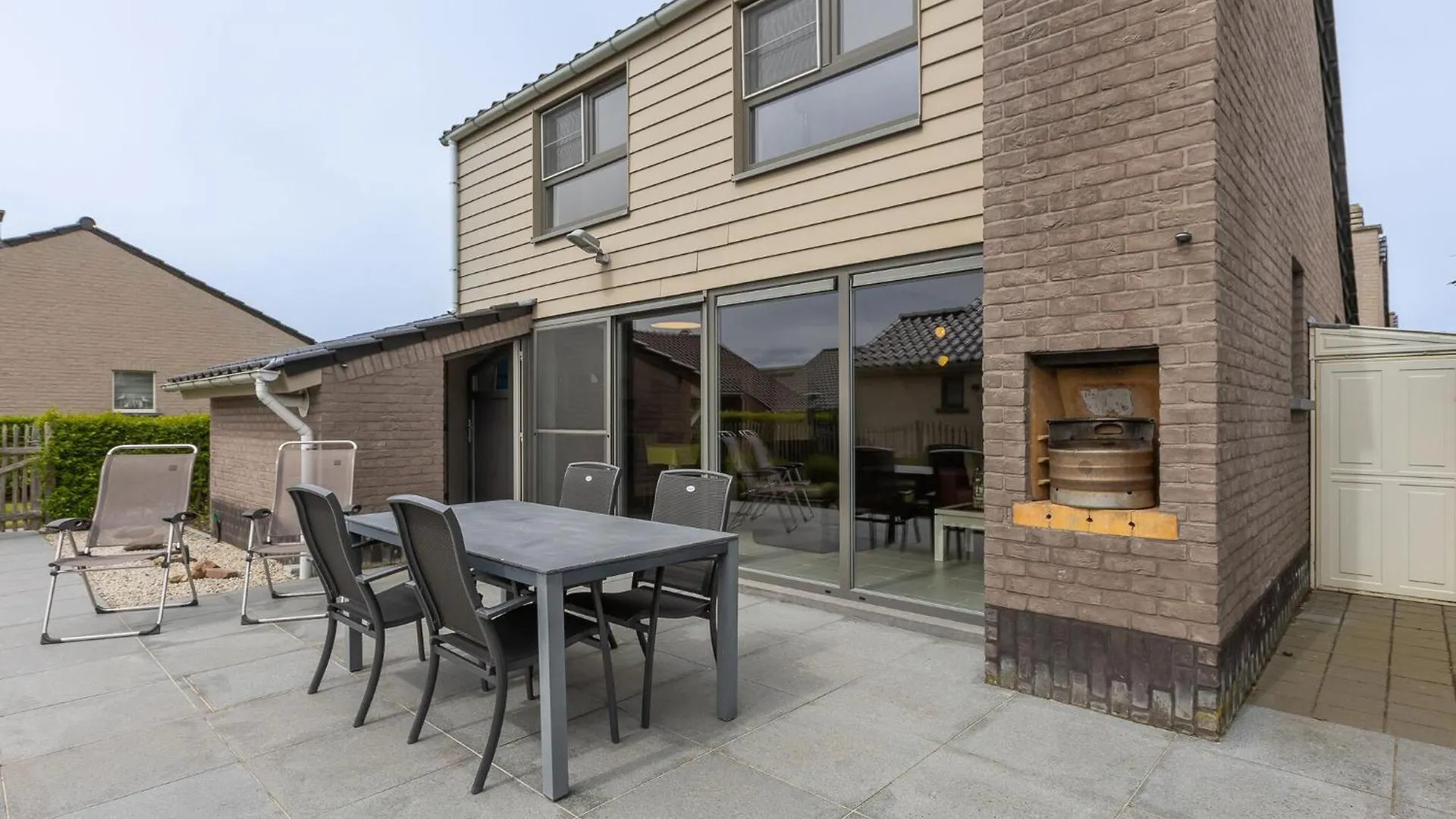 Ideal Holiday Home By The Sea Westende-Bad